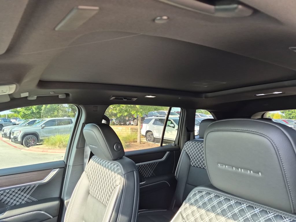 New 2026 GMC Acadia Denali w/ Super Cruise Package FWD image 31