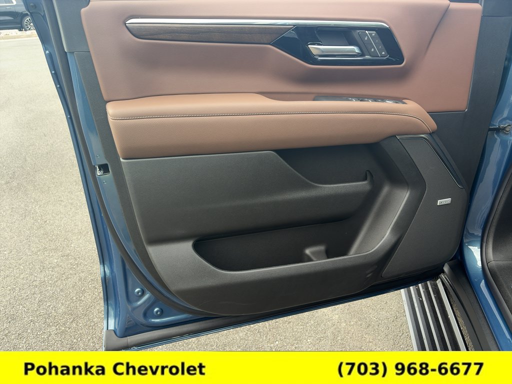 New 2026 Chevrolet Suburban High Country AWD/4WD image 22