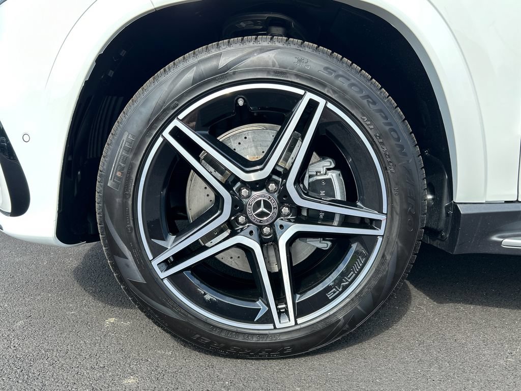 New 2026 Mercedes-Benz GLS 450 4MATIC image 35