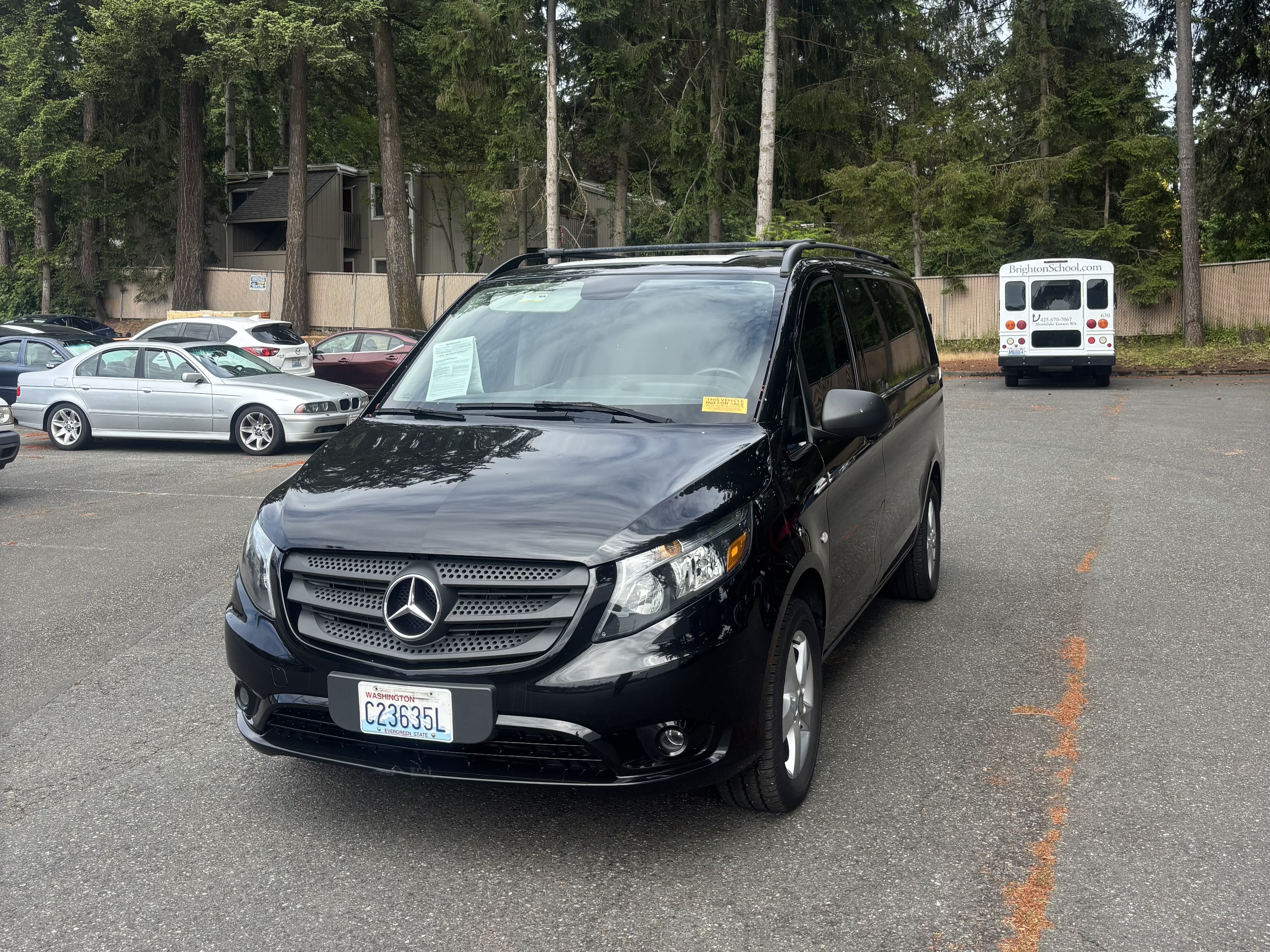 Used 2017 Mercedes-Benz Metris image 1