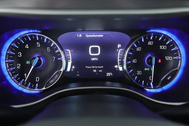 New 2026 Chrysler Pacifica Select image 21