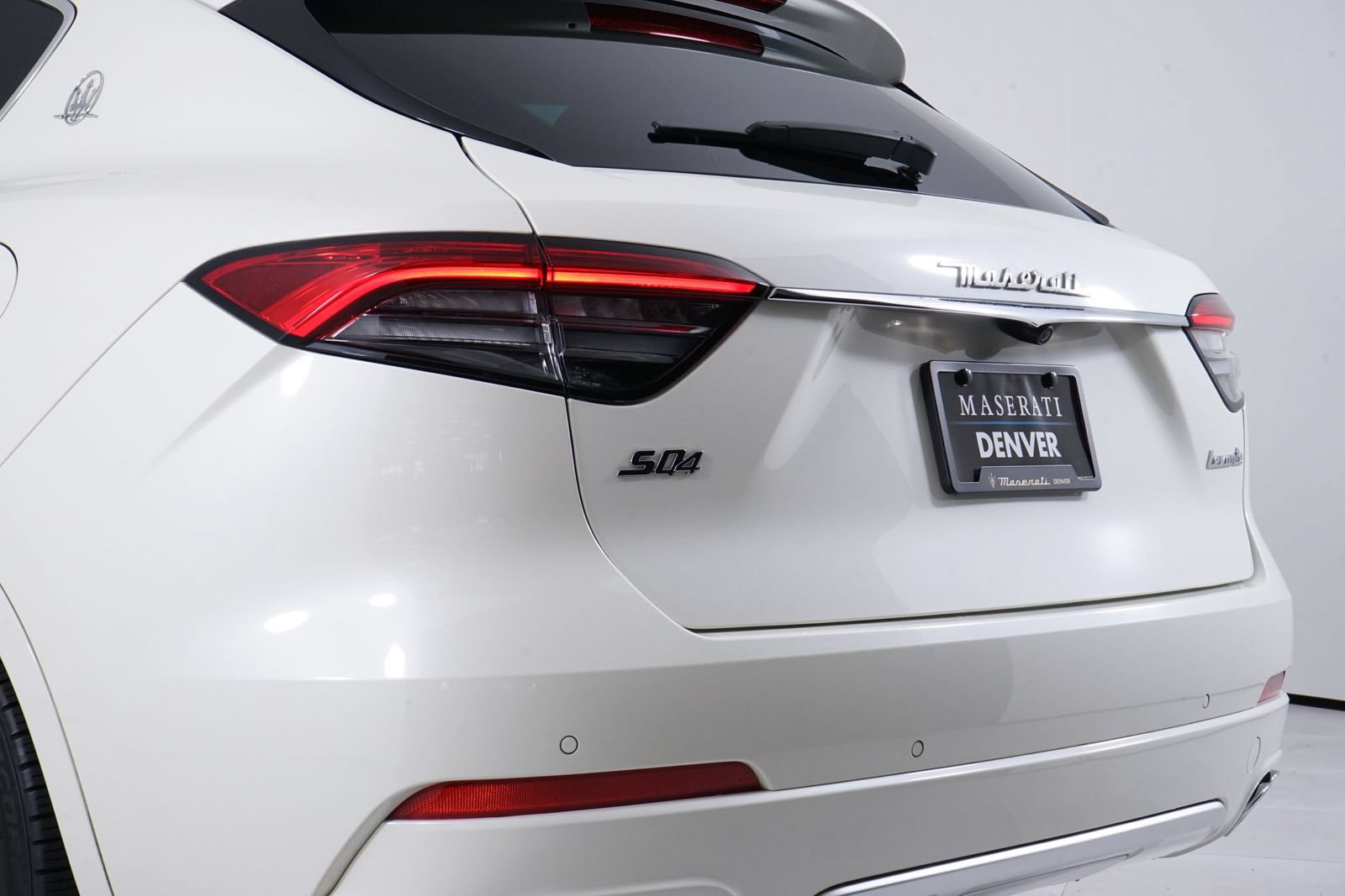 Used 2021 Maserati Levante S GranLusso AWD/4WD image 16