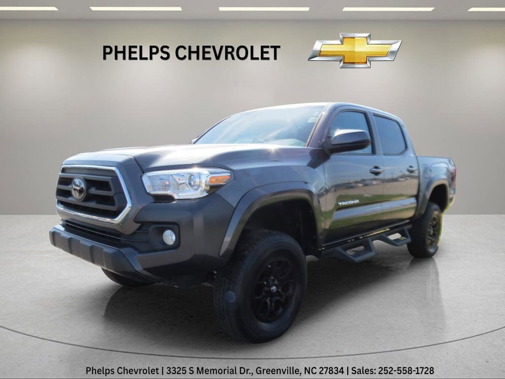 Used 2022 Toyota Tacoma SR5 w/ Technology Package image 4
