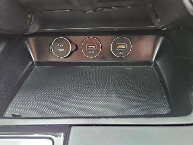 Used 2023 Genesis G70 2.0T image 29