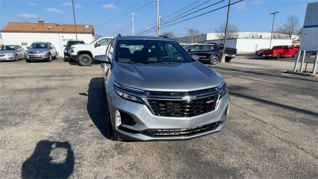 Used 2023 Chevrolet Equinox RS image 4