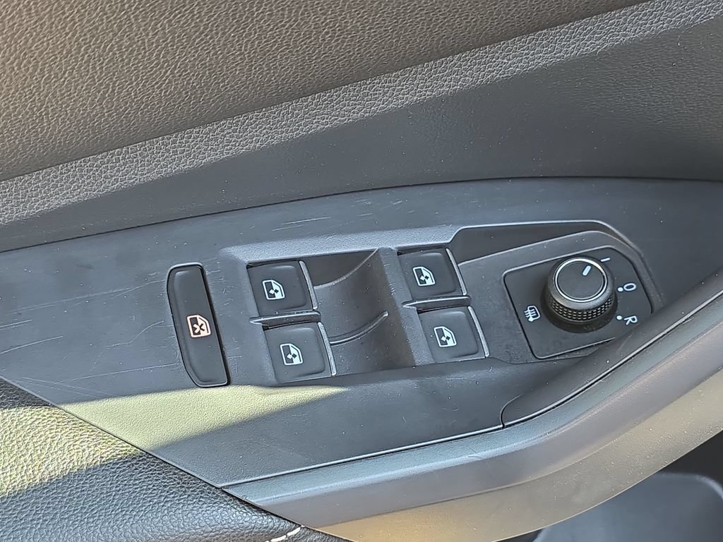 Used 2024 Volkswagen Jetta SE FWD image 26