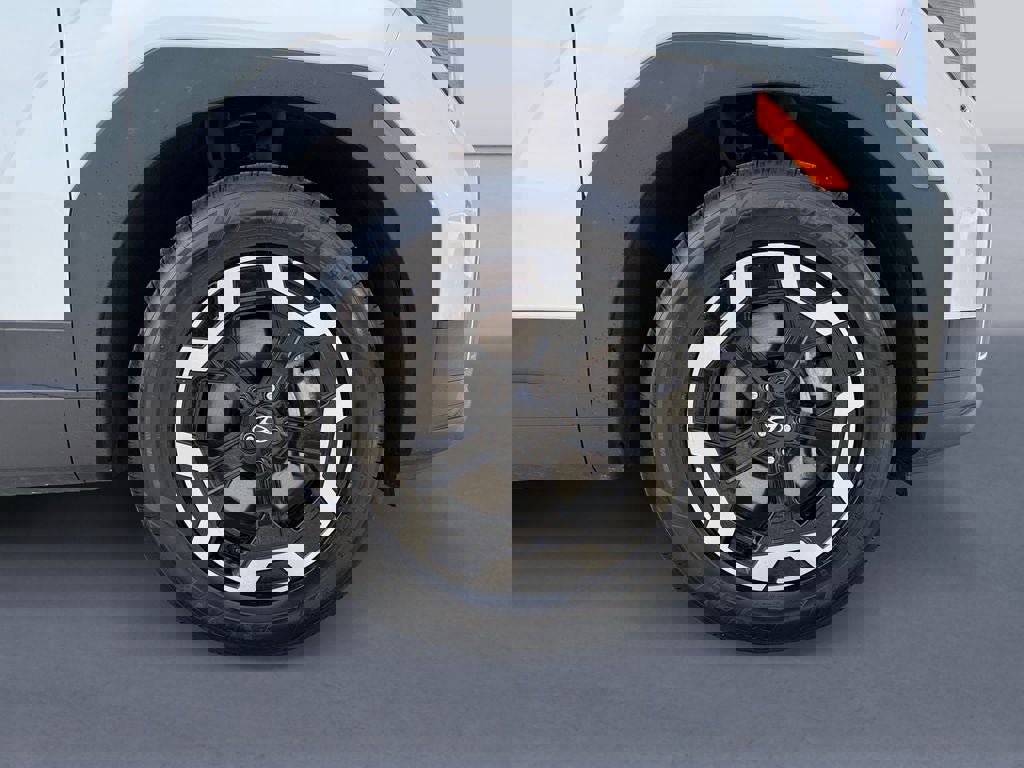 Used 2025 Hyundai Santa Fe SEL image 9