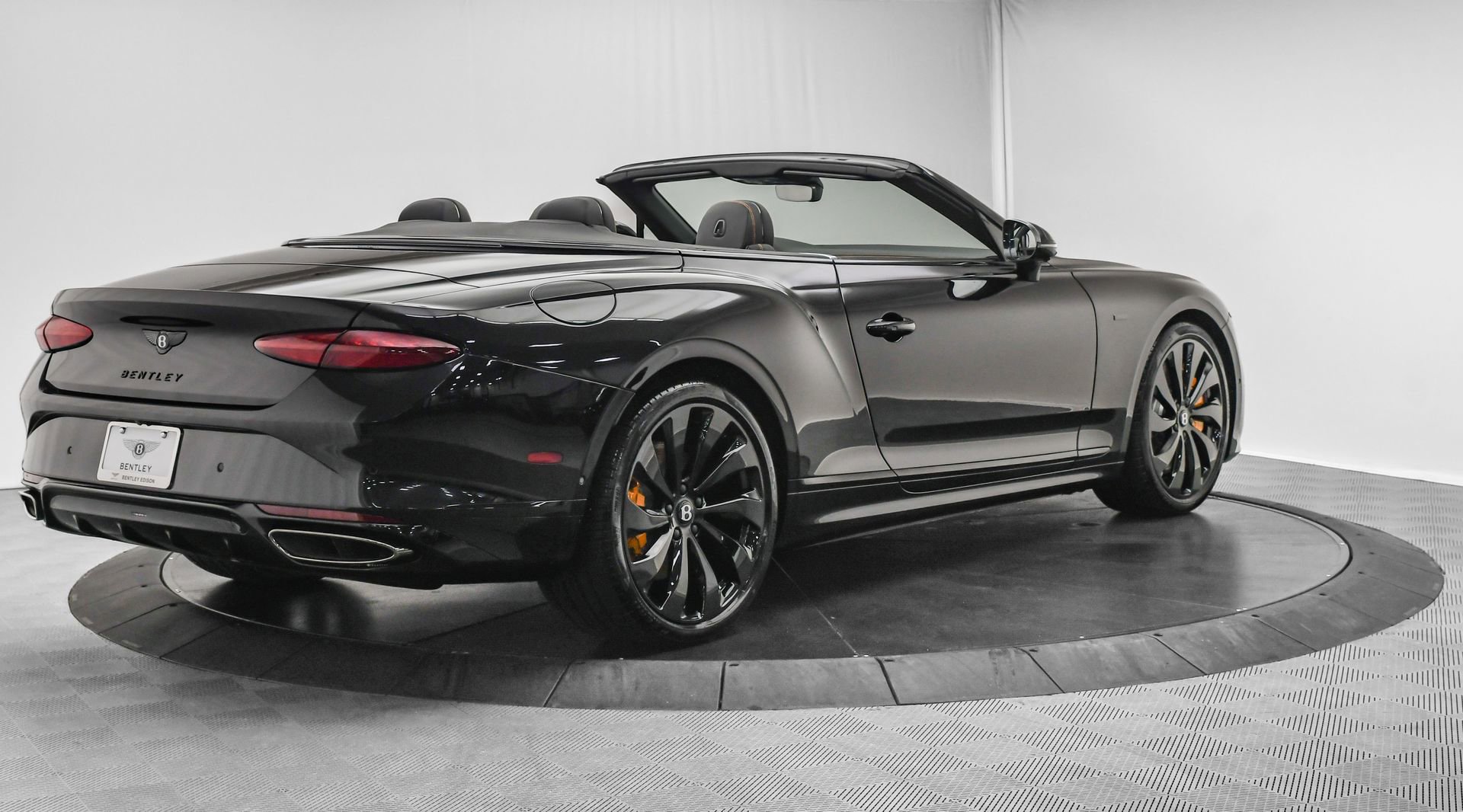 New 2025 Bentley Continental GTC image 13
