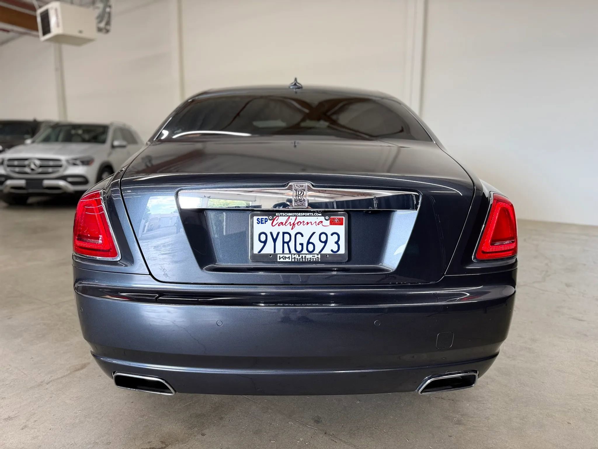 Used 2011 Rolls-Royce Ghost RWD image 11