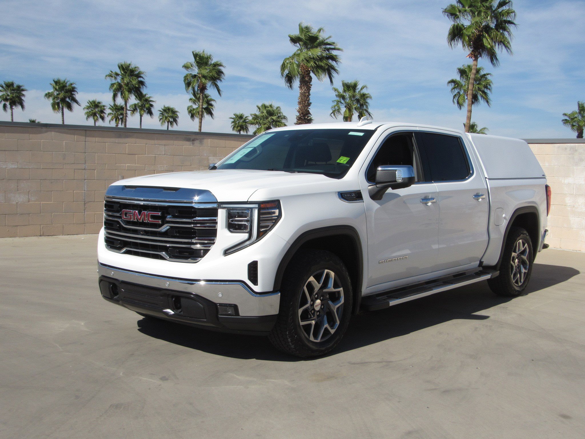Used 2023 GMC Sierra 1500 SLT w/ SLT Premium Plus Package