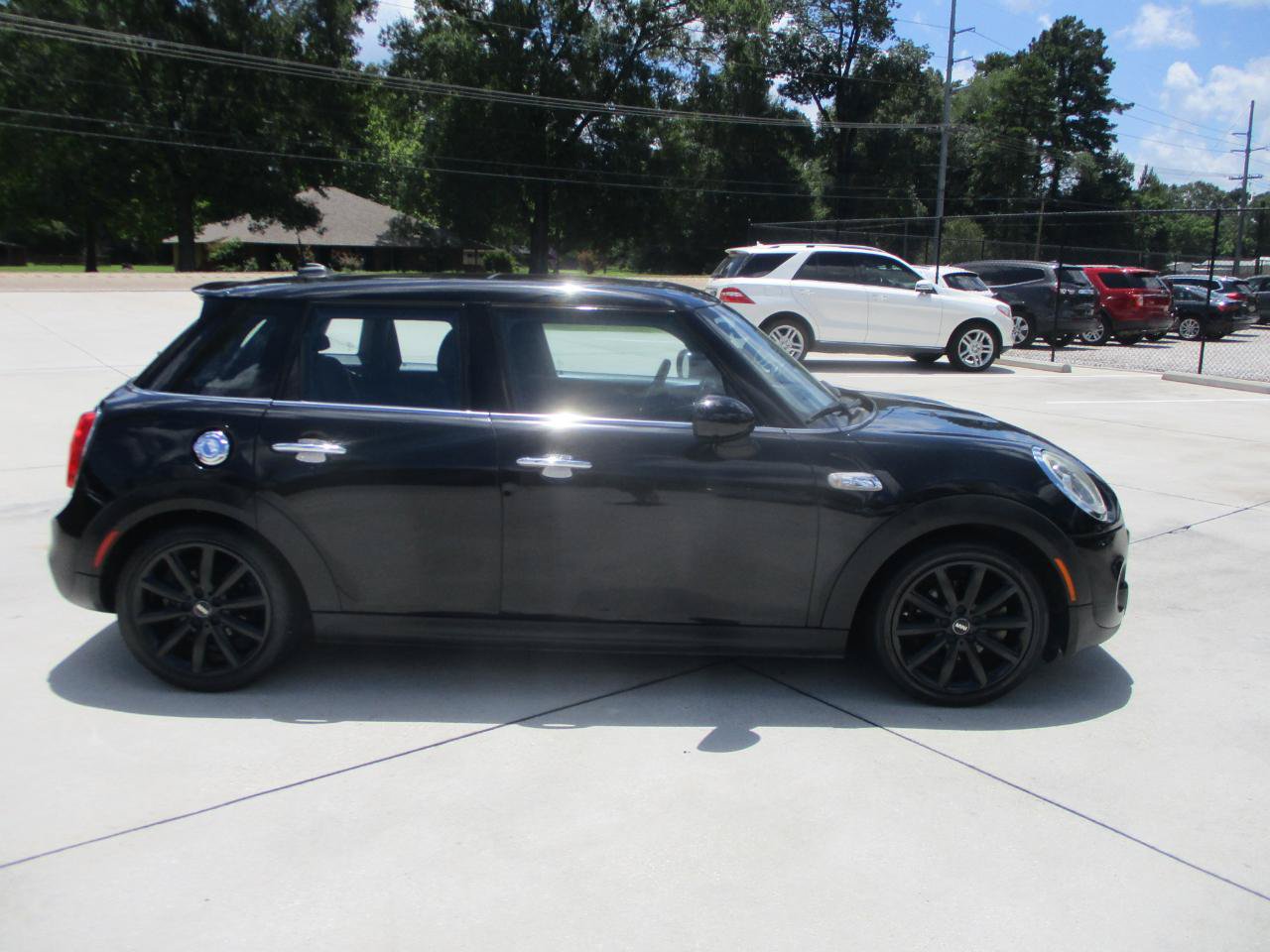 Used 2016 MINI Cooper S FWD image 8