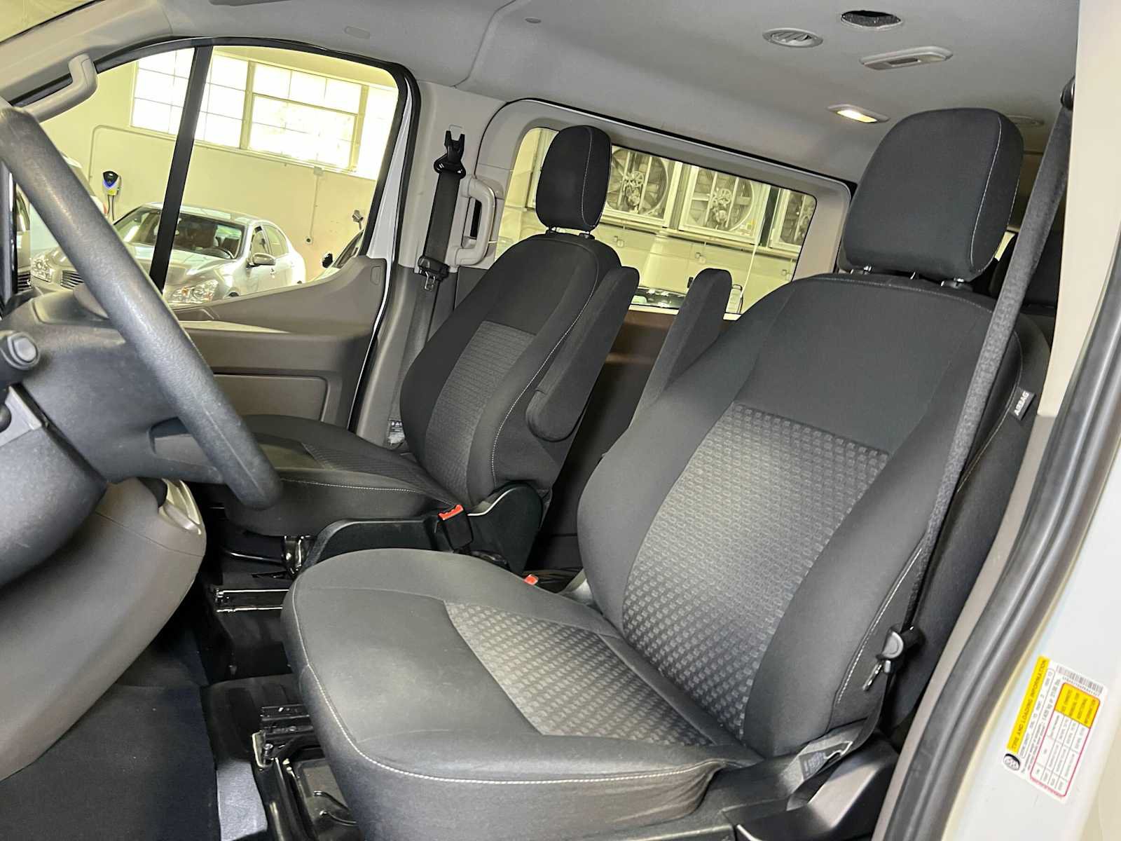 Used 2023 Ford Transit 350 XLT RWD image 22