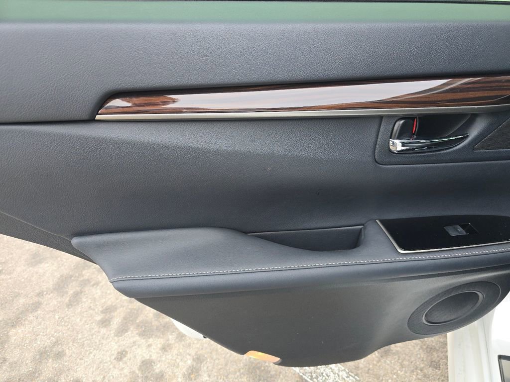 Used 2017 Lexus ES 300h image 24