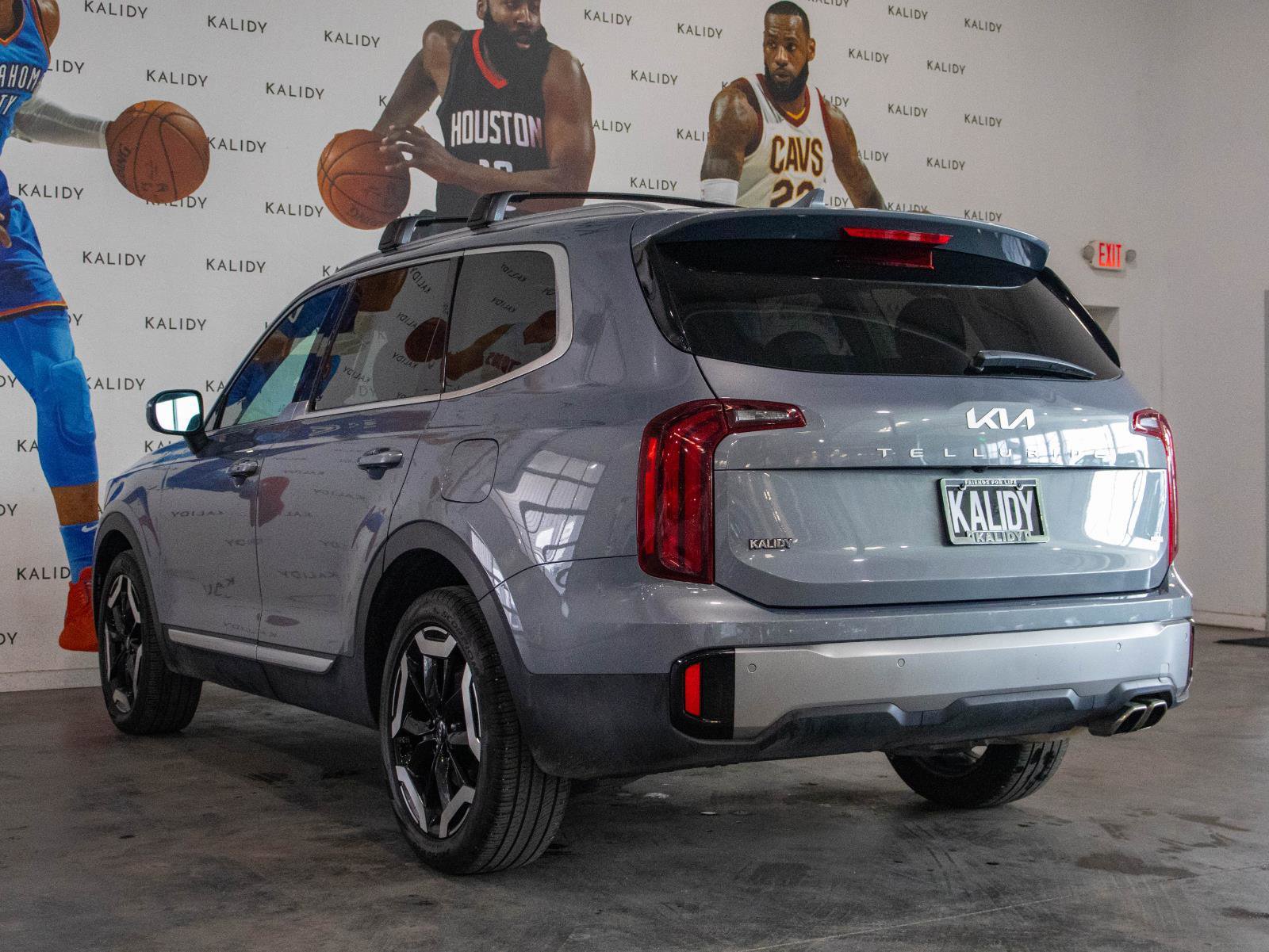 Used 2025 Kia Telluride S AWD/4WD image 23