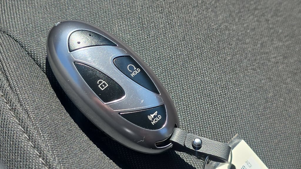 Used 2025 Hyundai Tucson SE AWD/4WD image 30