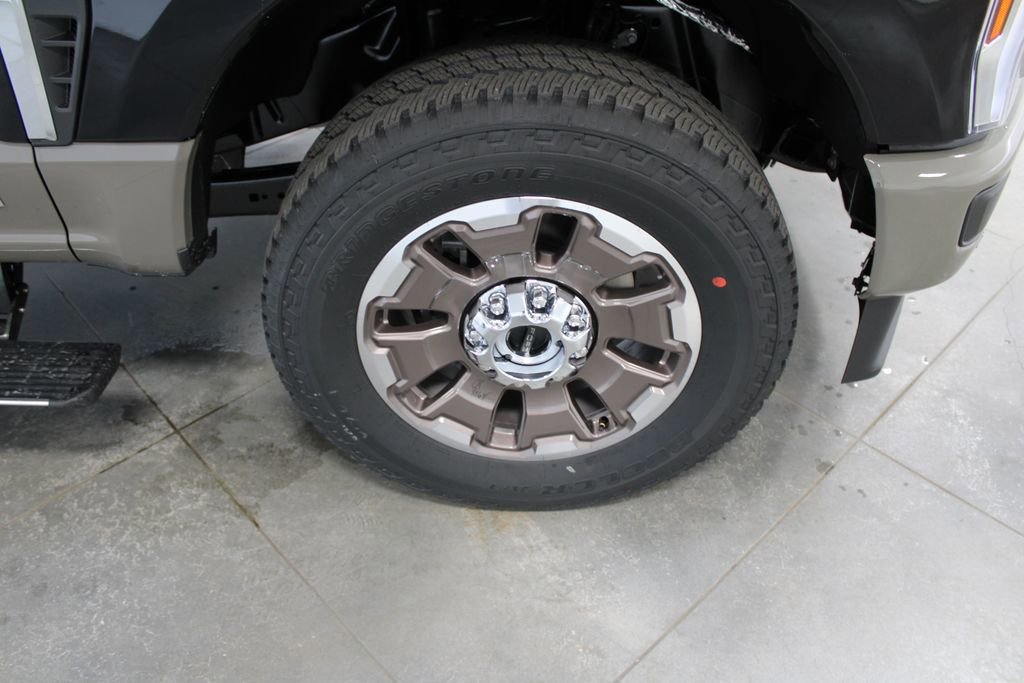 New 2026 Ford F250 King Ranch w/ FX4 Off-Road Package image 60