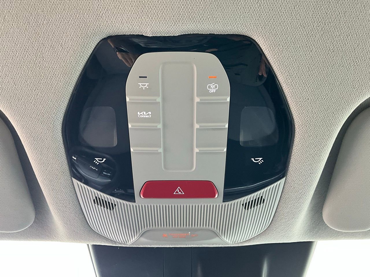 Used 2025 Kia K4 LXS FWD image 15