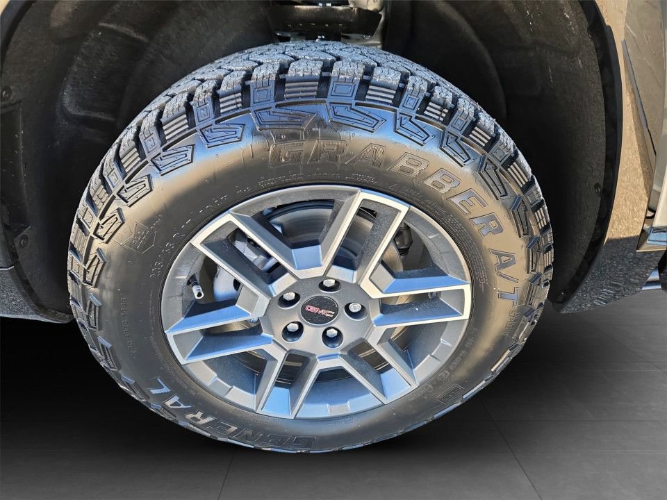 New 2026 GMC Terrain AT4 w/ Technology Package II image 34