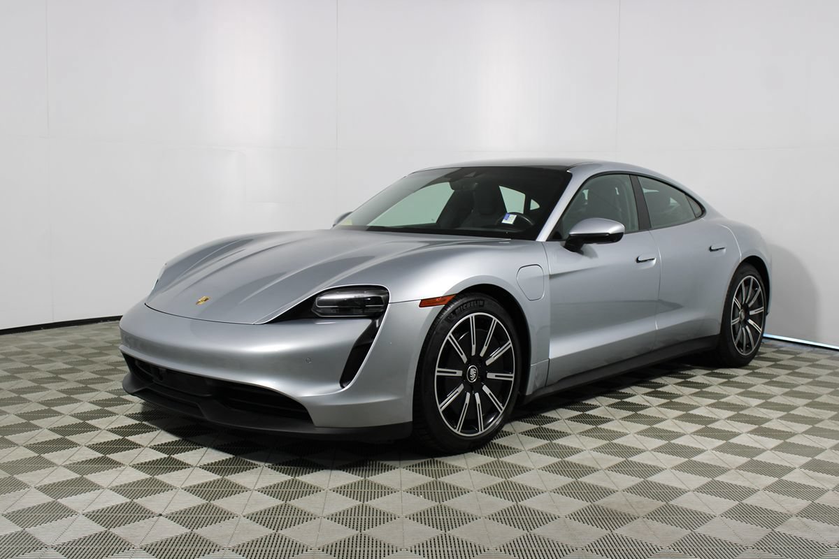 Used 2023 Porsche Taycan RWD image 3