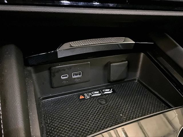 Used 2024 Buick Envision Preferred AWD/4WD image 31