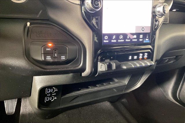Used 2026 RAM 2500 Big Horn AWD/4WD image 13