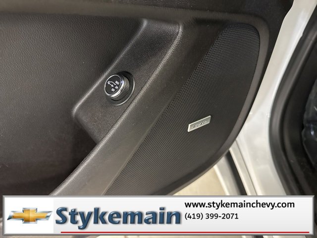 Used 2018 Chevrolet Traverse Premier w/ Driver Confidence II Package image 45