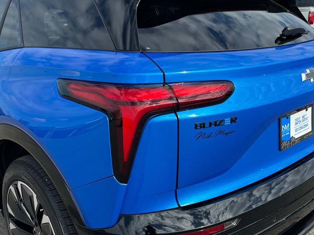 New 2025 Chevrolet Blazer EV RS image 14