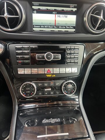 Used 2015 Mercedes-Benz SL 550 w/ White Arrow Edition image 24