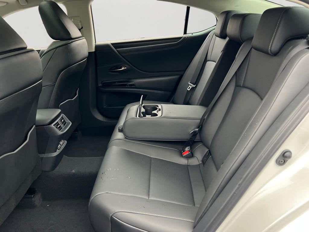 New 2025 Lexus ES 350 w/ Premium Package image 8