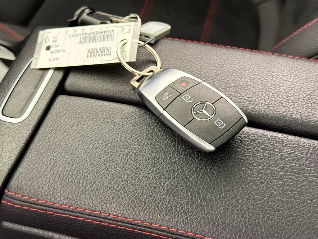Used 2023 Mercedes-Benz GLB 250 image 17