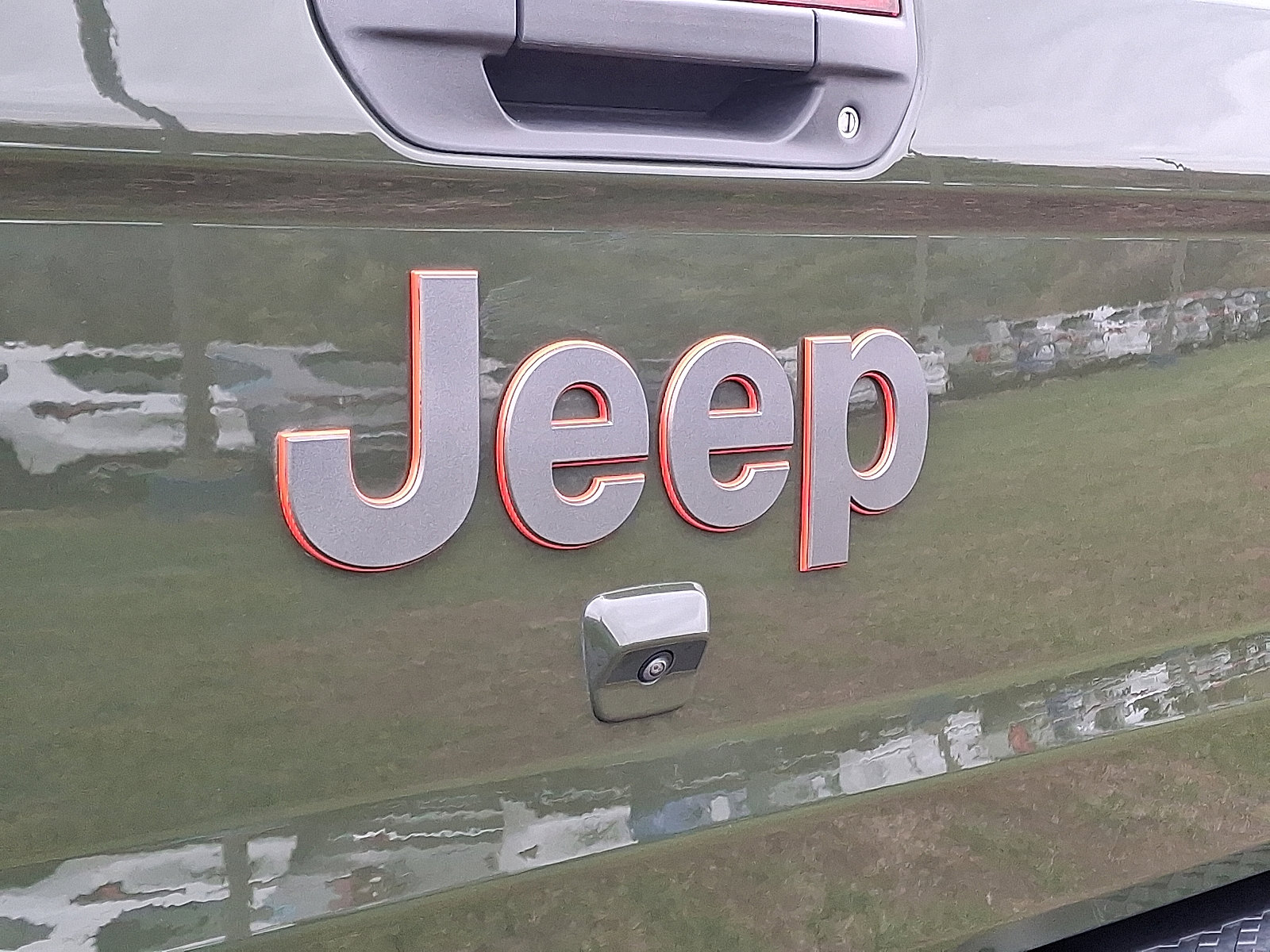 Used 2022 Jeep Gladiator Mojave w/ Dual Top Group image 31