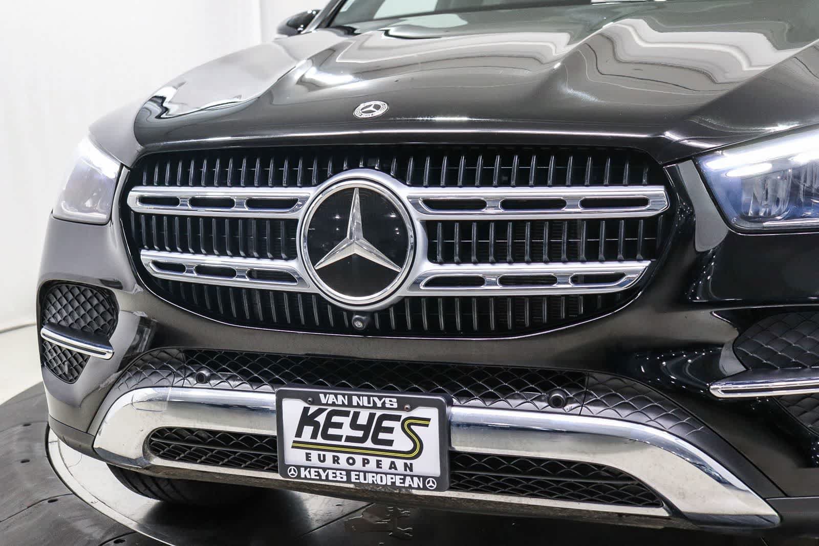 Used 2024 Mercedes-Benz GLE 350 4MATIC w/ 3rd Row Seat Package image 8