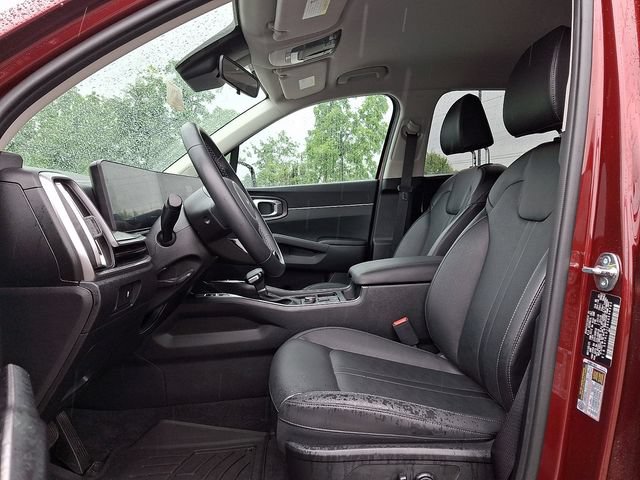 Used 2025 Kia Sorento S AWD/4WD image 16