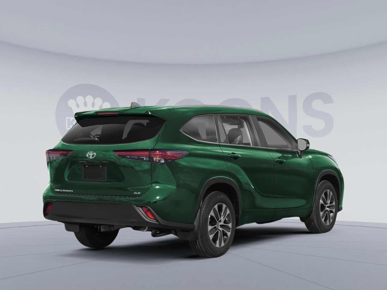 Used 2023 Toyota Highlander XLE AWD/4WD image 2
