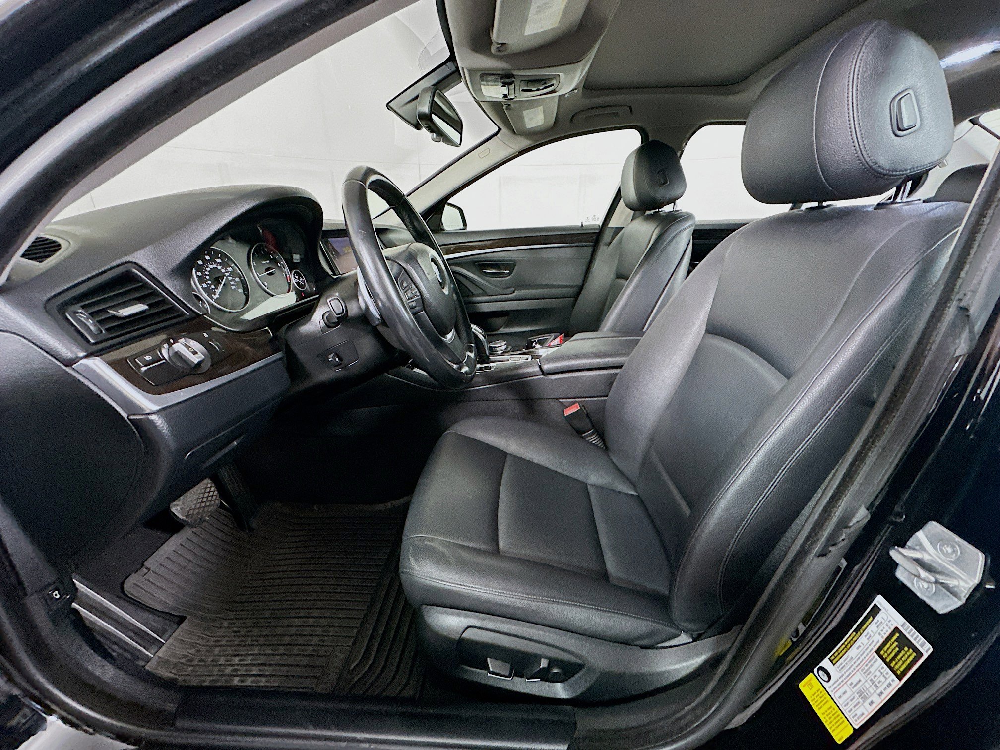 Used 2016 BMW 528i Sedan image 13