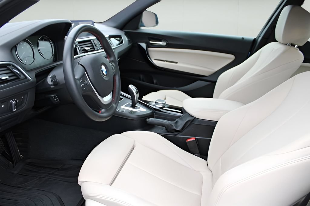 Used 2020 BMW 230i xDrive Coupe w/ Premium Package AWD/4WD image 9