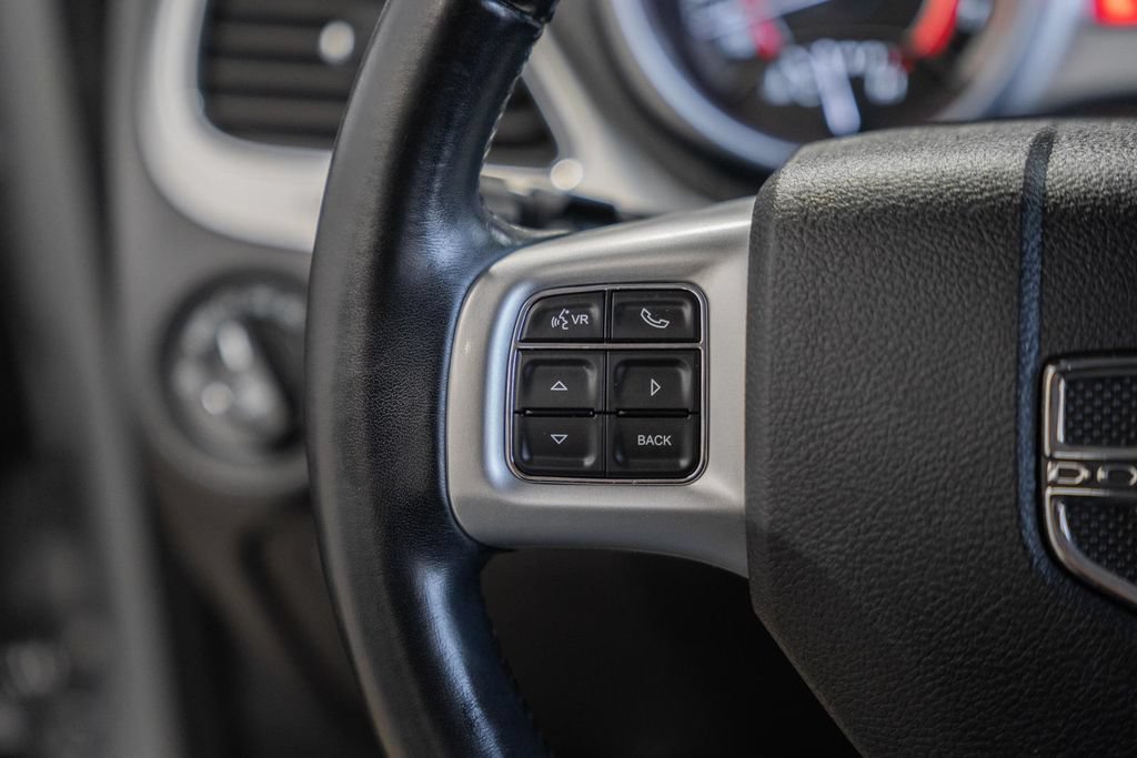 Used 2019 Dodge Journey SE w/ Premium Group FWD image 24