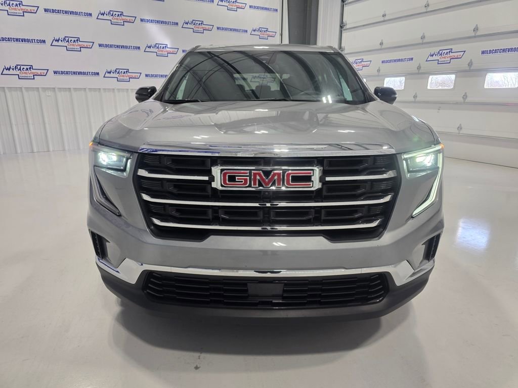 Used 2025 GMC Acadia Elevation image 11