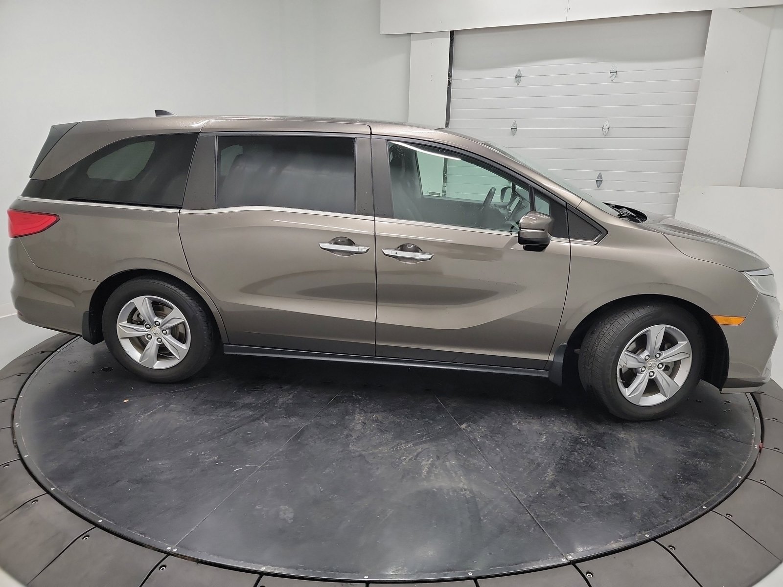 Used 2018 Honda Odyssey EX image 11