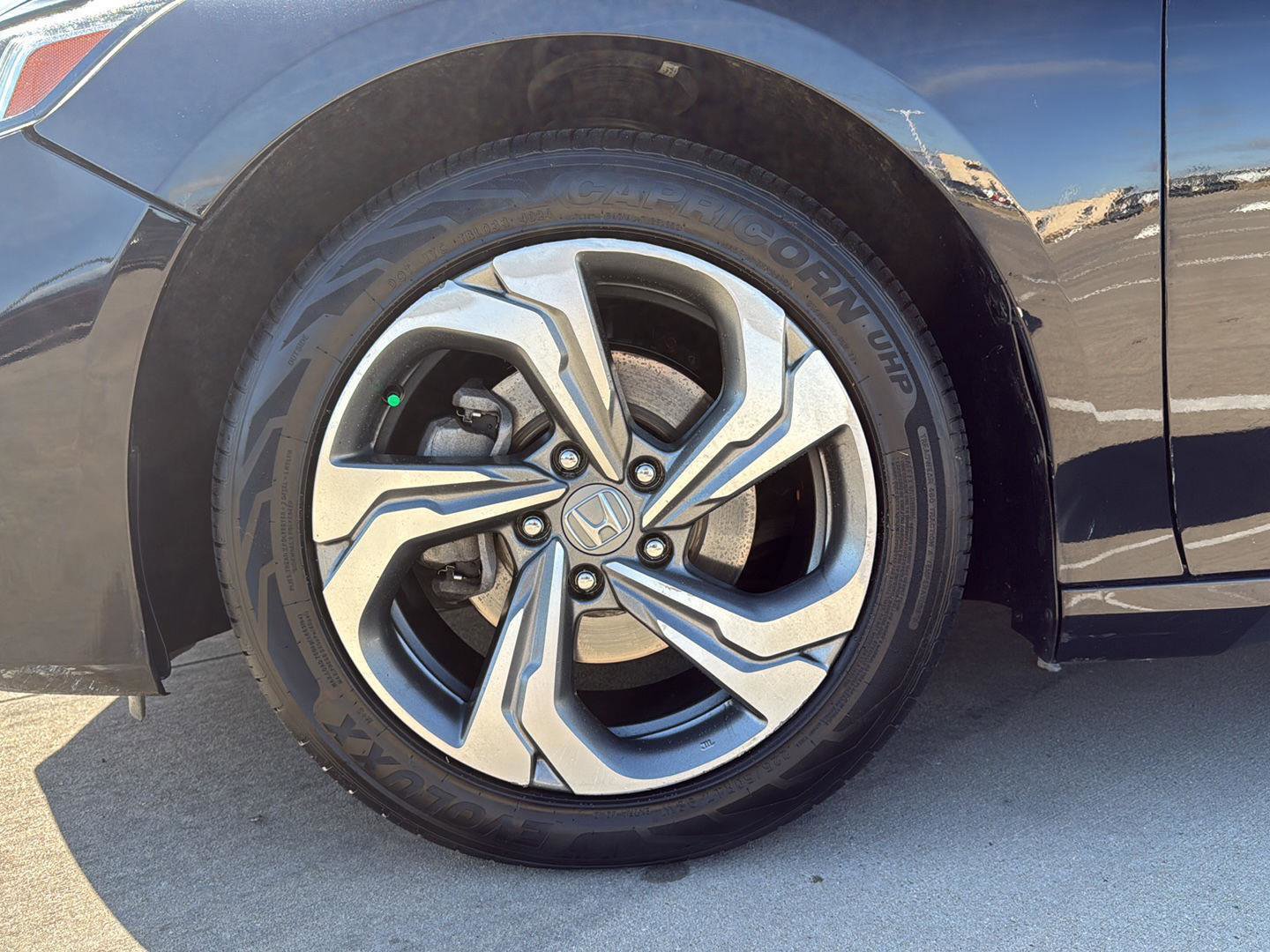 Used 2019 Honda Accord EX image 3