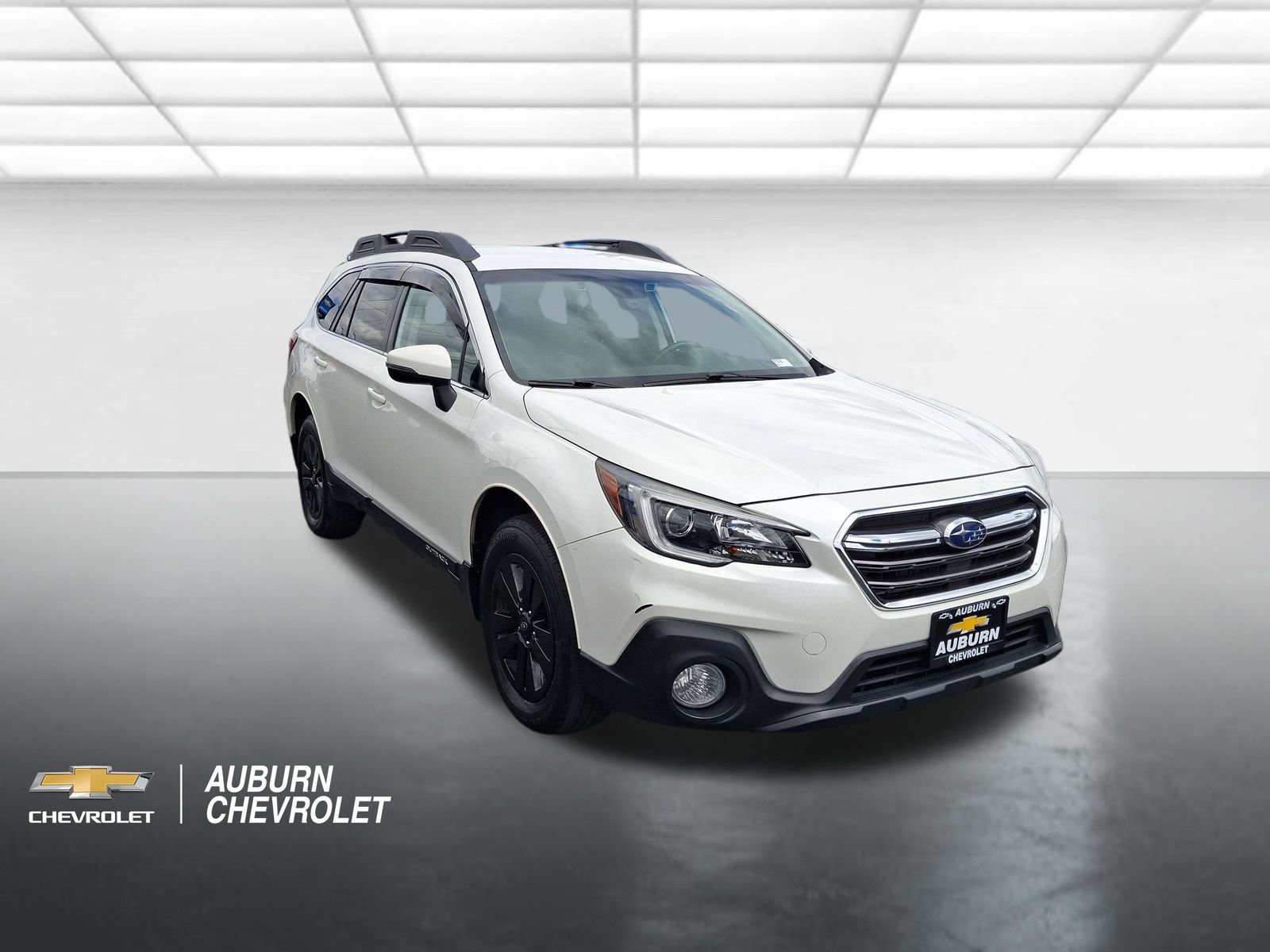 Used 2018 Subaru Outback 2.5i Premium AWD/4WD image 1