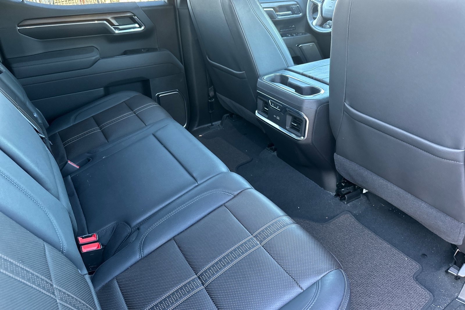 Used 2025 Chevrolet Silverado 1500 High Country w/ Technology Package image 17