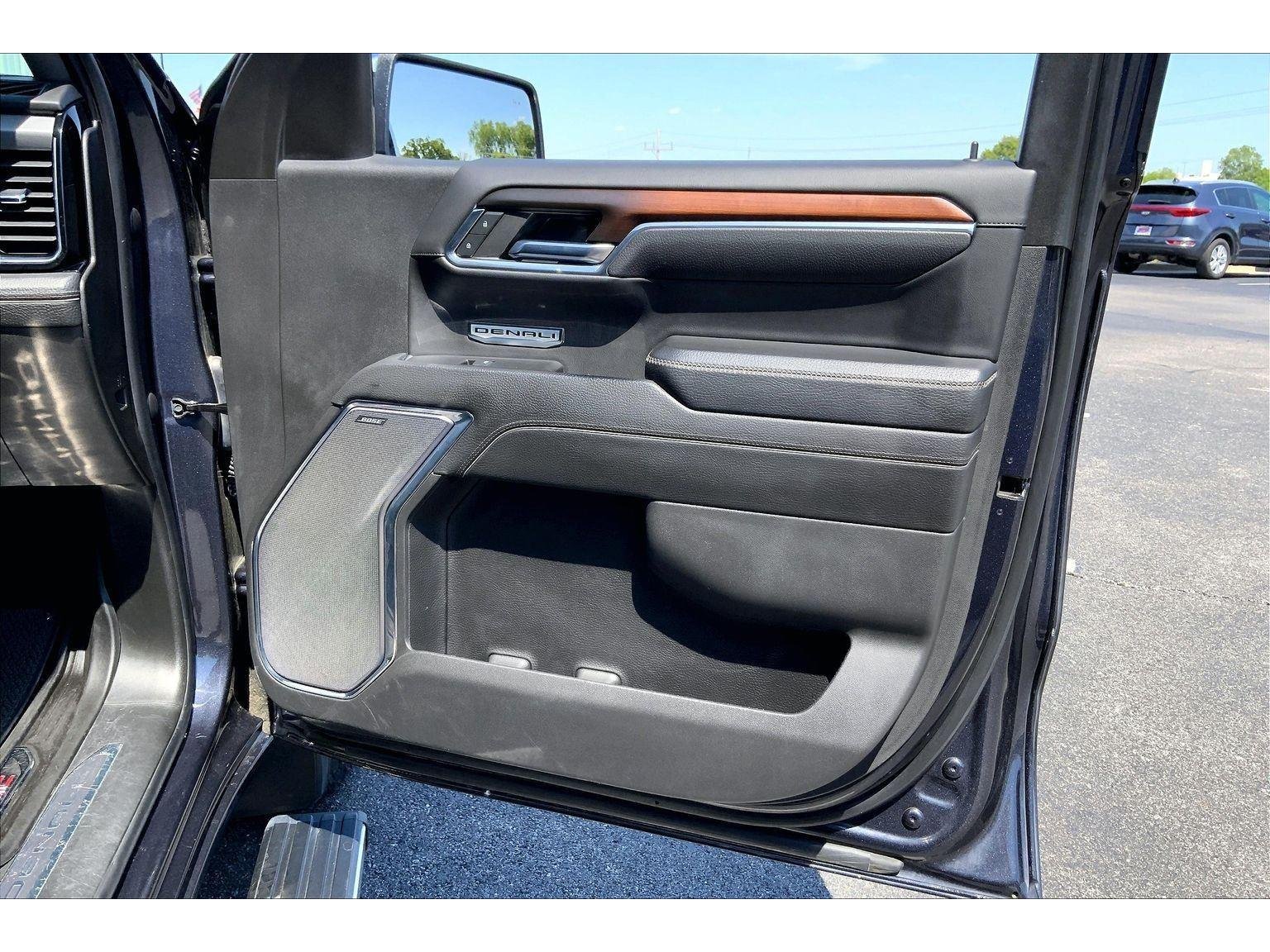 Used 2024 GMC Sierra 1500 Denali AWD/4WD image 23