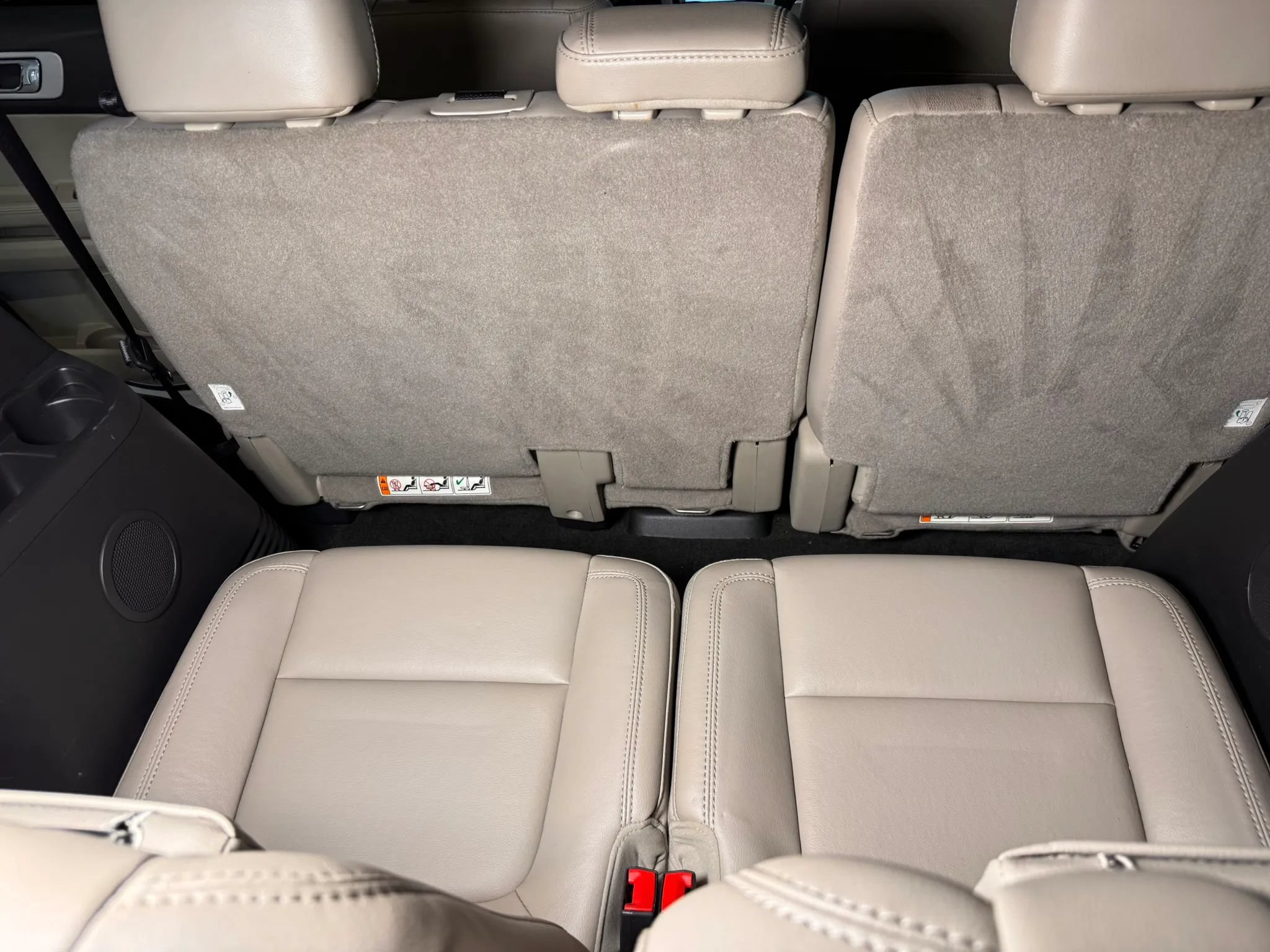 Used 2014 Ford Explorer XLT w/ Equipment Group 202A FWD image 26