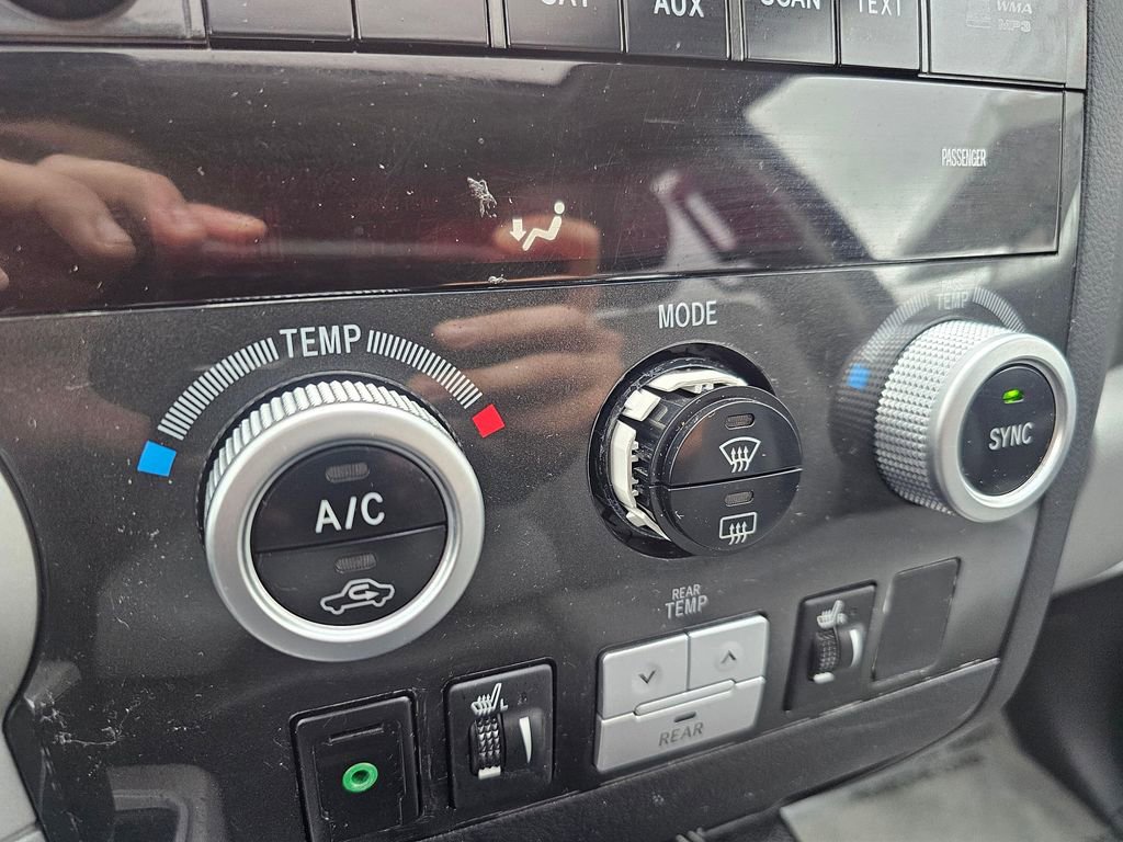 Used 2008 Toyota Sequoia Limited AWD/4WD image 29