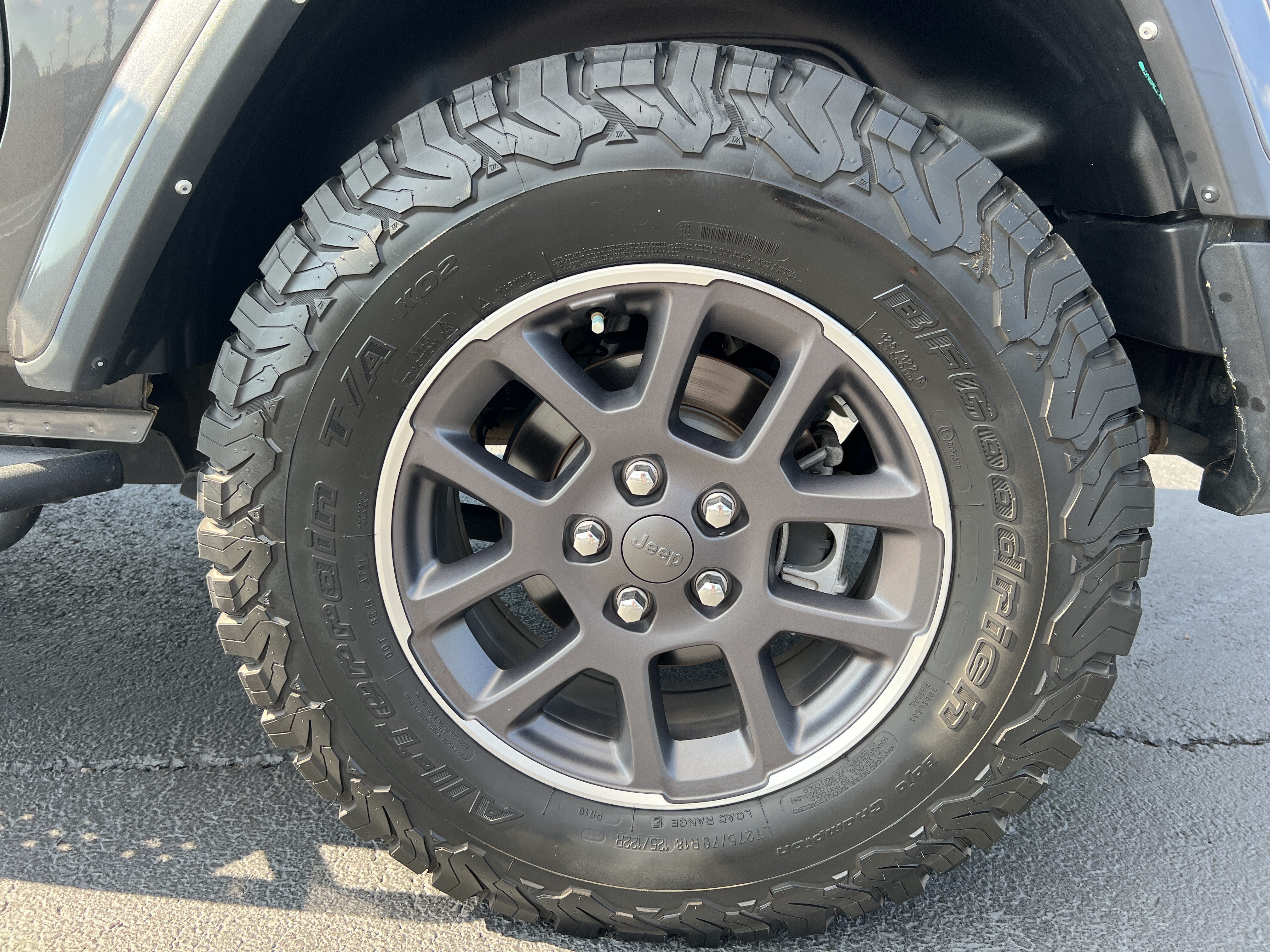 Used 2021 Jeep Wrangler Sport AWD/4WD image 18