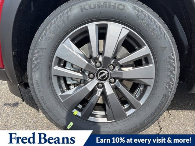 New 2026 Nissan Pathfinder SV image 5