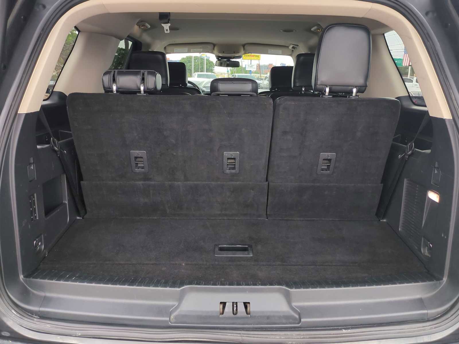 Used 2024 Ford Expedition XLT image 26