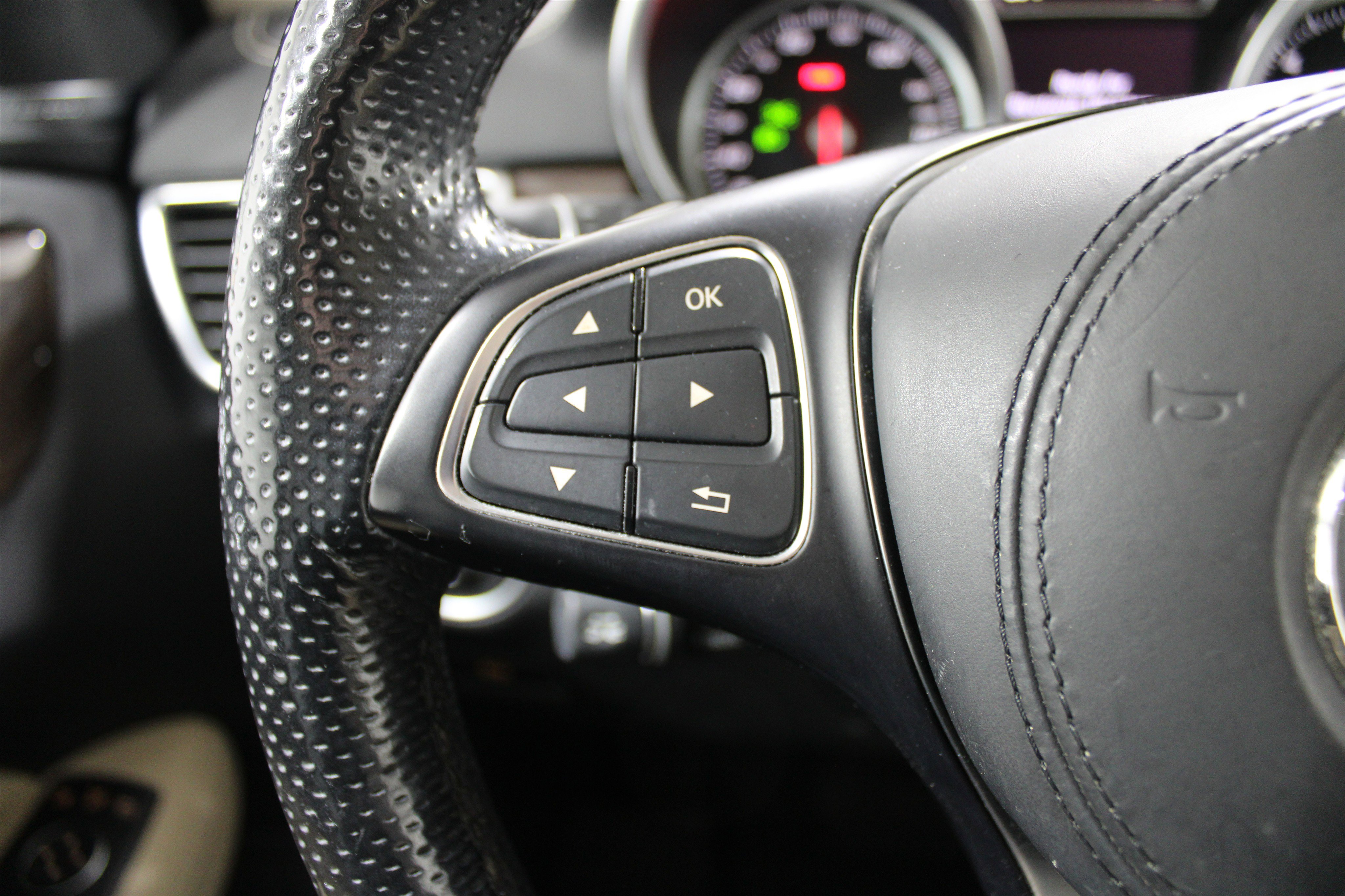 Used 2018 Mercedes-Benz GLS 450 4MATIC image 10