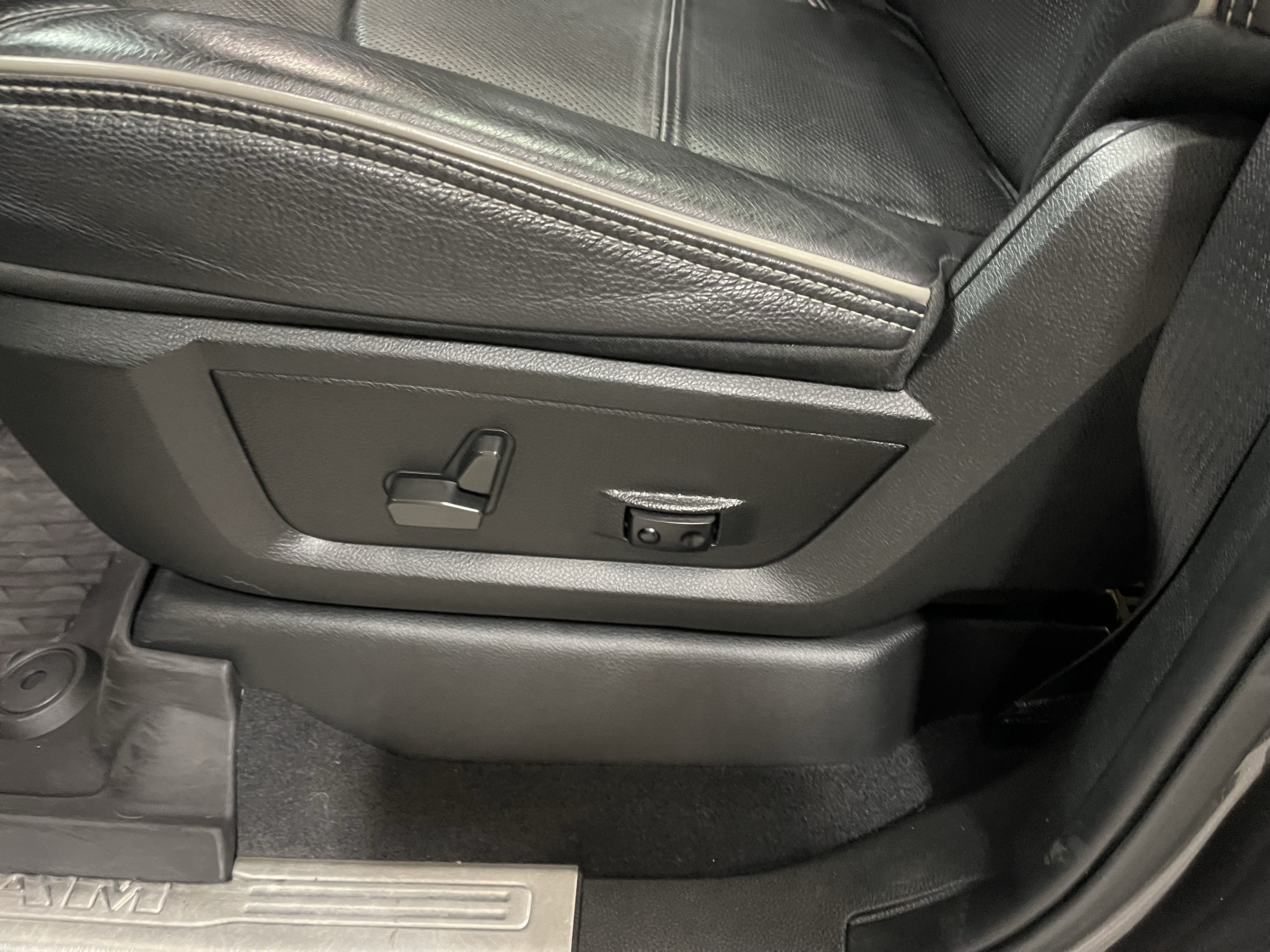 Used 2022 RAM 3500 Limited AWD/4WD image 19
